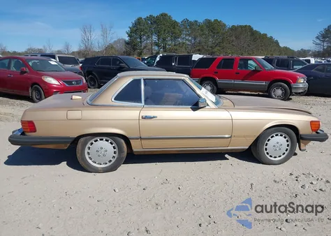 1984 Mercedes-Benz 380 Sl z USA, uszkodzony, nr VIN WDBBA45AXEA012235